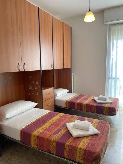 Iris Hosting Appartamenti Per Famiglie Favaro Veneto Bagian luar foto