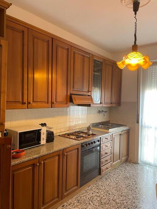 Iris Hosting Appartamenti Per Famiglie Favaro Veneto Bagian luar foto