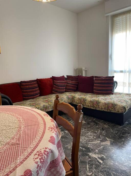 Iris Hosting Appartamenti Per Famiglie Favaro Veneto Bagian luar foto
